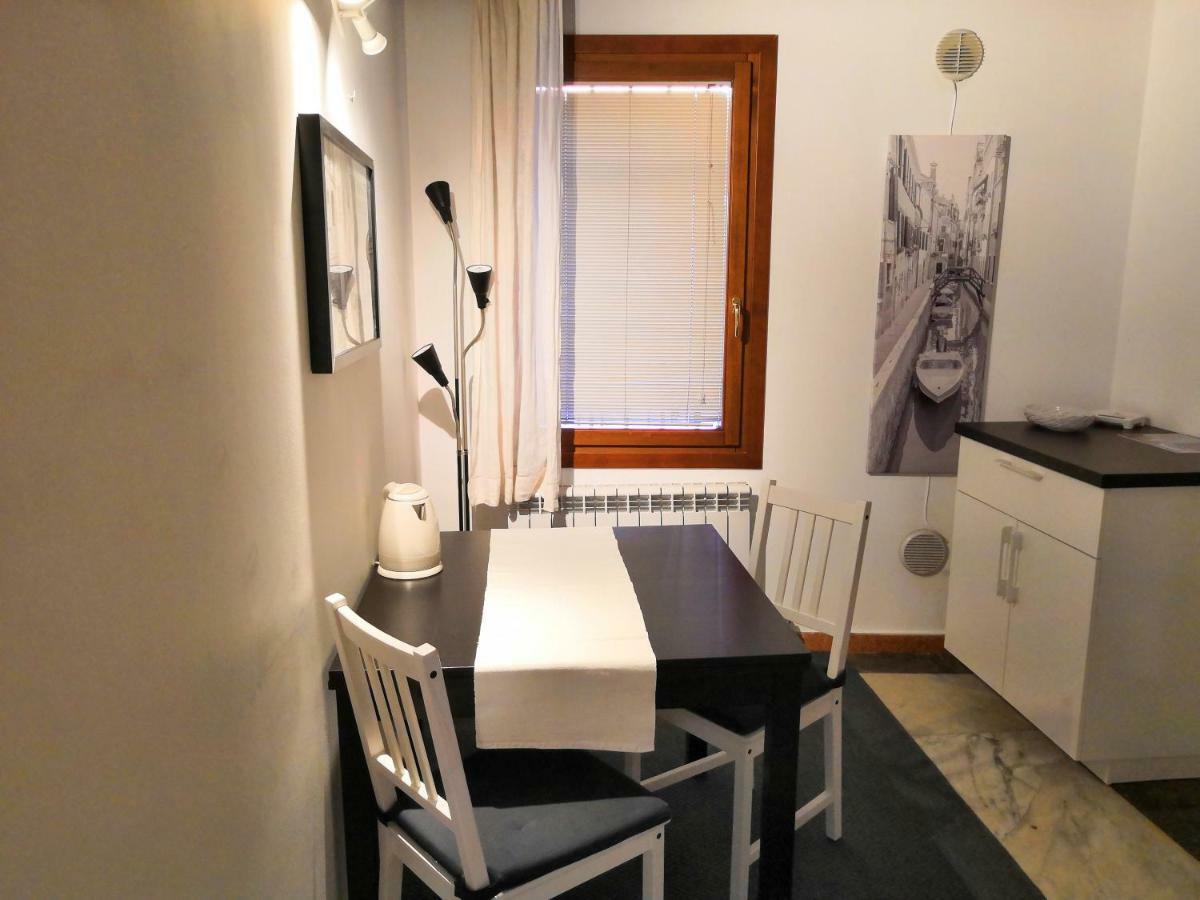 Castello Ground Floor Apartment Venice Exterior photo